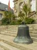 The bell on the steps of the town hall of Villedieu